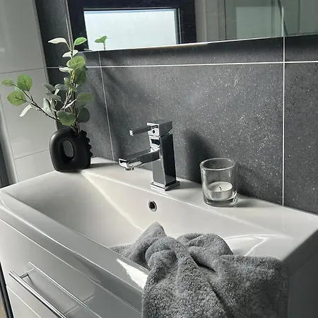 Enkhuizer Wolkesieben Dritte Reihe Mit Zaun Hausnr 202 Enkhuizen